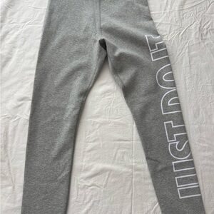 Nike Heather Gray Leggings
